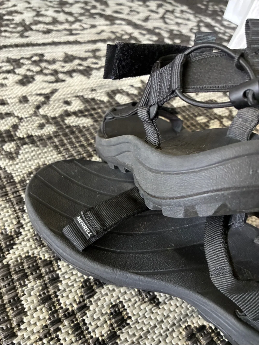 Merrell Women’s Black Adjustable Strapped Sandals Size 9